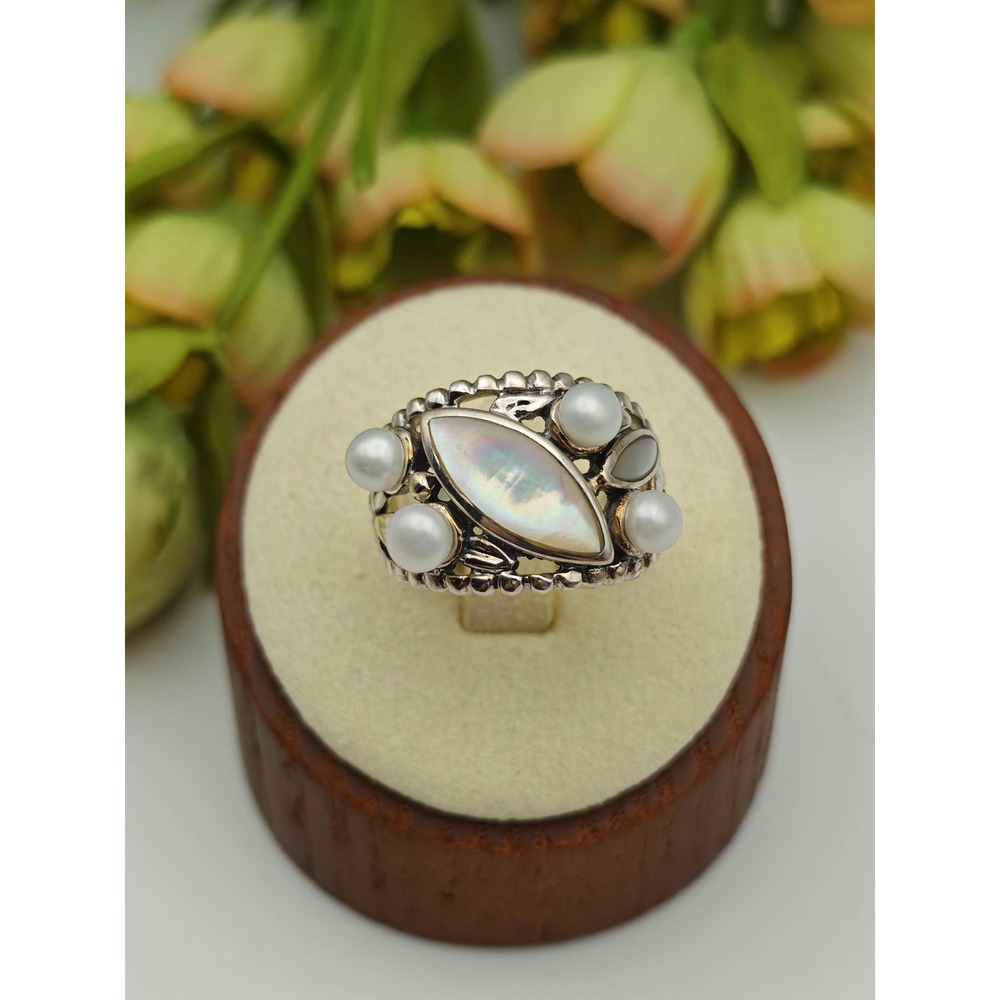 Art Nouveau Vintage Ring Women Size 6 Silver Mother of Pearl Cluster Cocktail